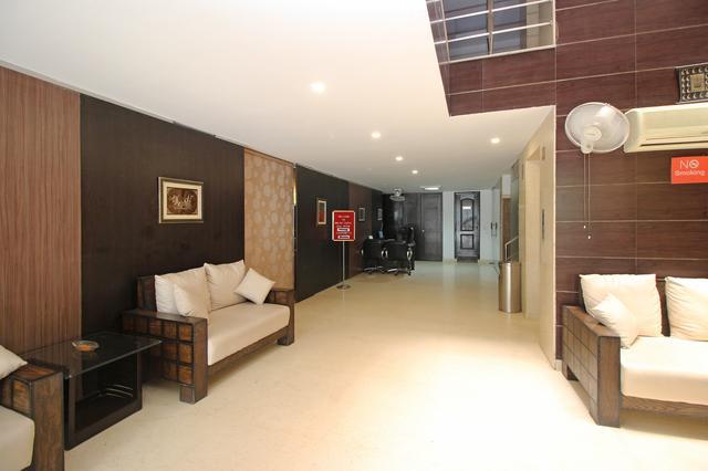 Hotel New Walnut Castle Paharganj Екстериор снимка